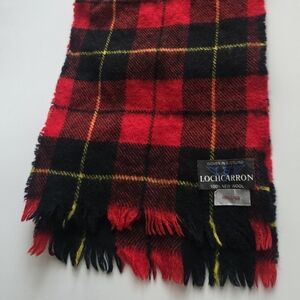 Lochcarron Red and Black Tartan 100% New Wool Scarf Wallace Scottlan